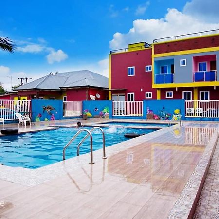 Kikis Court Resort Hohoe 외부 사진