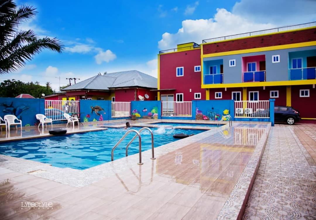 Kikis Court Resort Hohoe 외부 사진