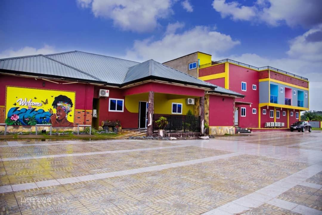 Kikis Court Resort Hohoe 외부 사진